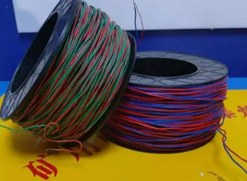 赣榆放炮线的主要材质有哪些？不同材质的适用场景有何区别？